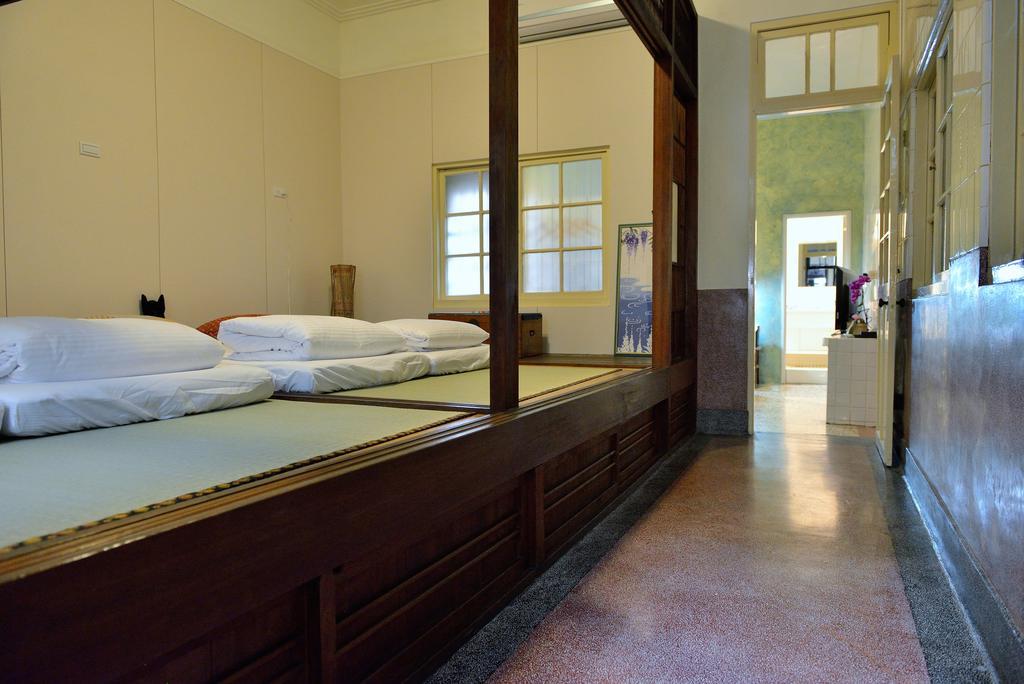 爪窩 29 Nesuto Apartment Tainan Bagian luar foto