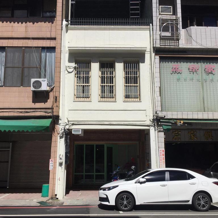 爪窩 29 Nesuto Apartment Tainan Bagian luar foto